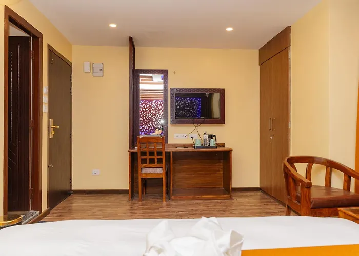 Royal Airport Hotel