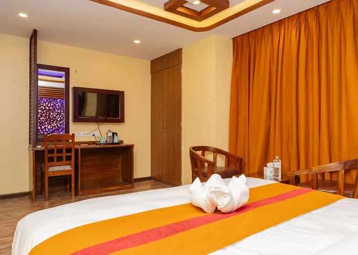 Hotel Royal Airport 2*