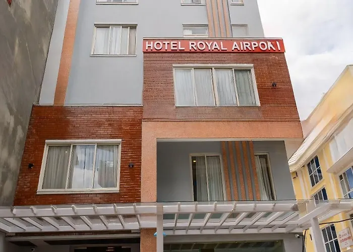 Royal Airport Hotel 2*